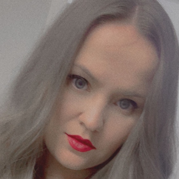 Meet your Posher, Natasha - Picture 1 of 1